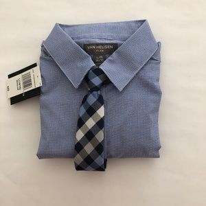 New with tags Van Heusen L/G regular flex shirt.